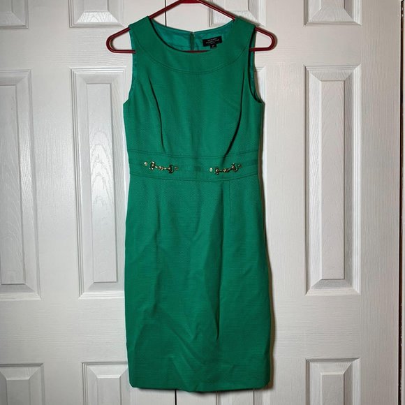 Tahari Dresses & Skirts - Tahari ASL Green Sleeveless Dress 2P
